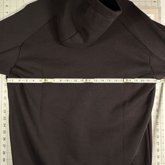 BMW® M Motorsport / PUMA®  |  “STATEMENT”™  |  BLACK HOODIE  |  MENS-M  |  NEW - Picture 14 of 16